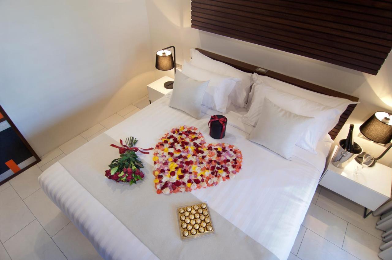 4BR Villa Kamis - Minggu Villas Seminyak Bagian luar foto
